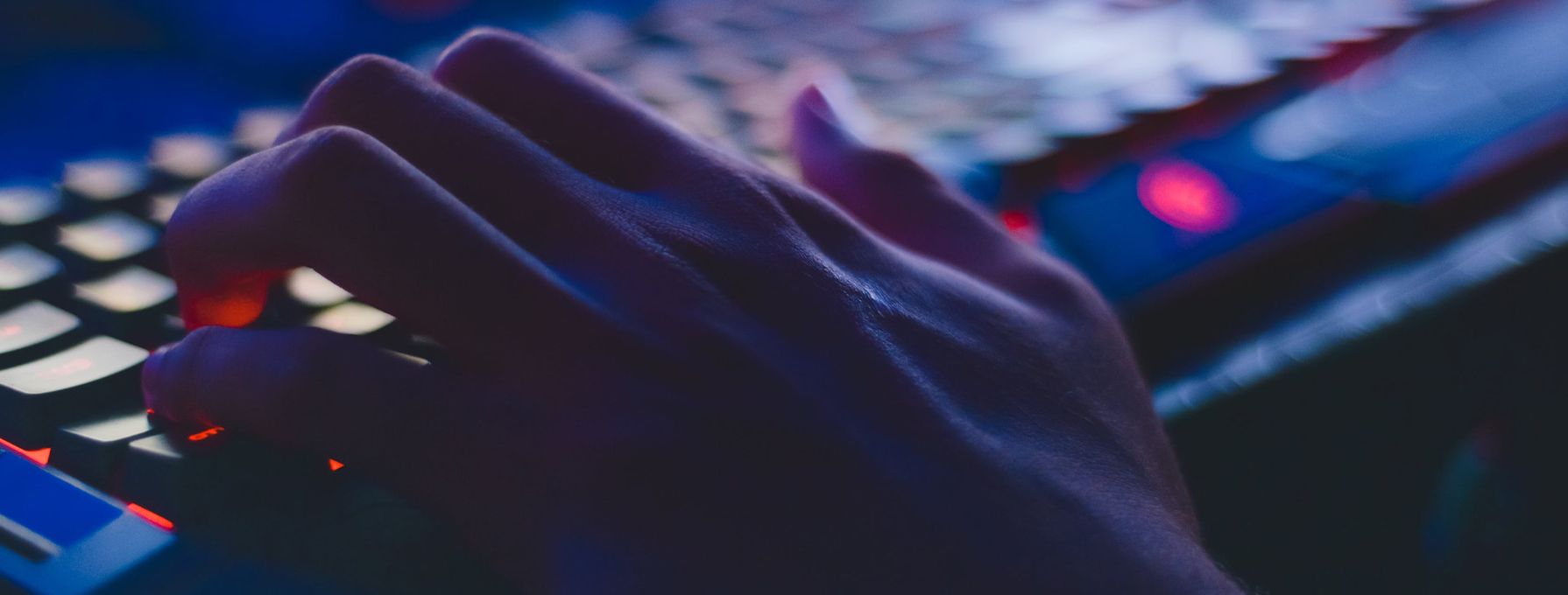 Comment prospecter sur linkedin dans le secteur industriel 4
